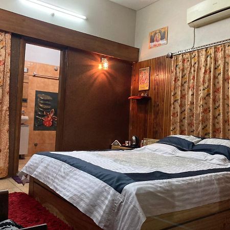 Pretty Garden View Apartment 3Bhk Furnished Flat Near Kashi Vishwanath Temple Varanasi Exterior foto