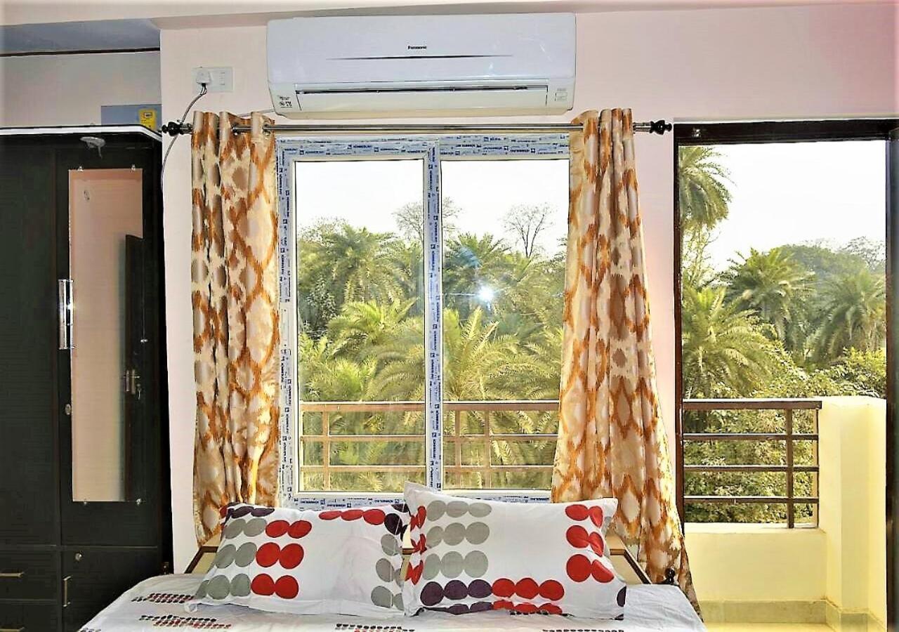 Pretty Garden View Apartment 3Bhk Furnished Flat Near Kashi Vishwanath Temple Varanasi Exterior foto