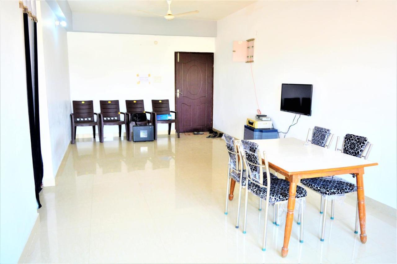 Pretty Garden View Apartment 3Bhk Furnished Flat Near Kashi Vishwanath Temple Varanasi Exterior foto