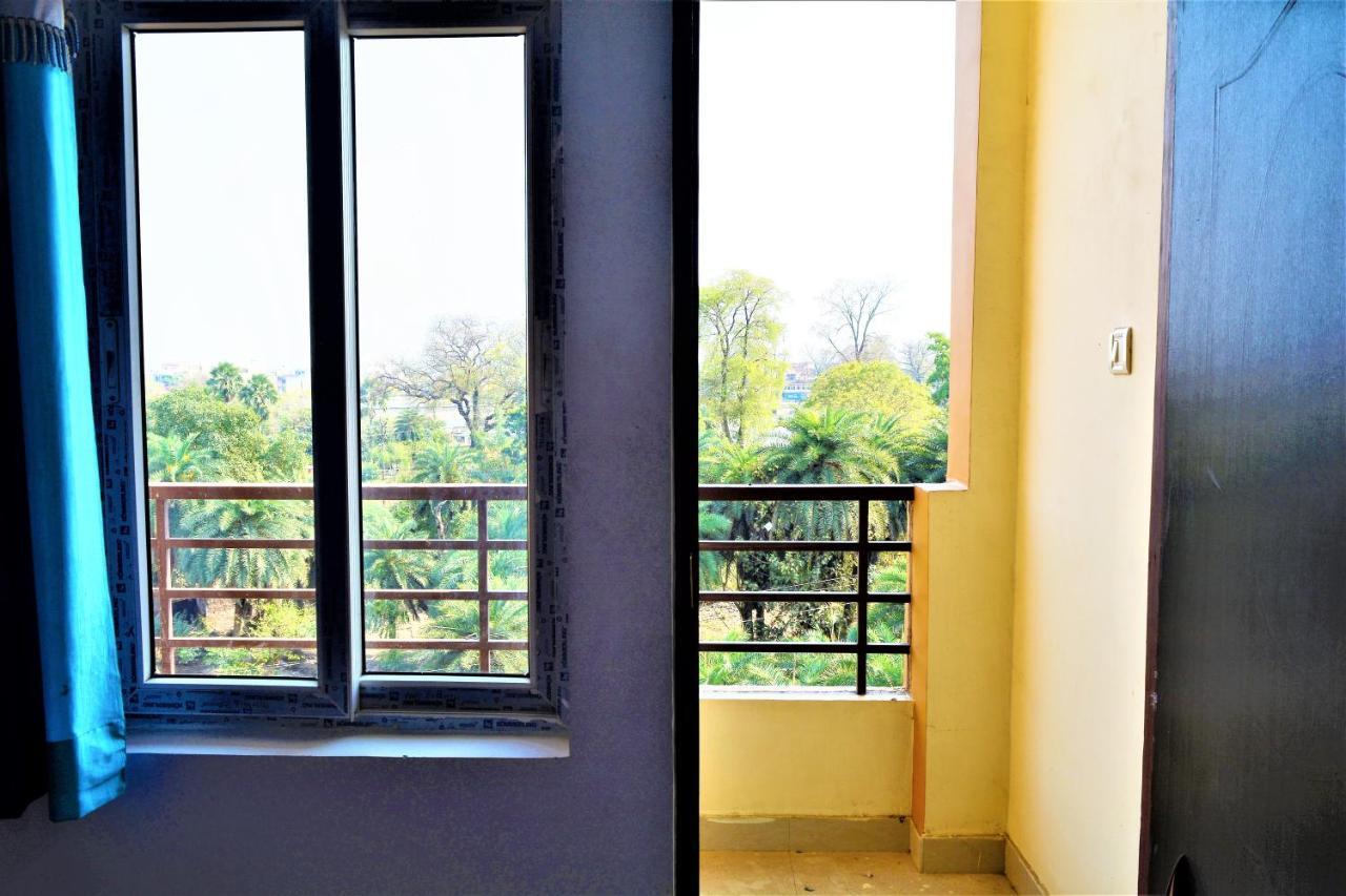 Pretty Garden View Apartment 3Bhk Furnished Flat Near Kashi Vishwanath Temple Varanasi Exterior foto